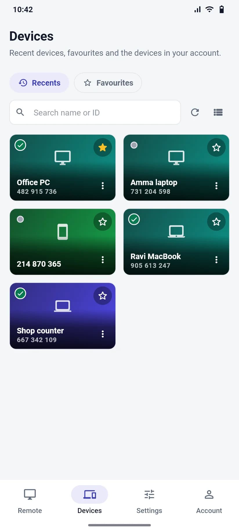 The Devices tab of the RFDesk app for Android: cards for recent devices with their names, RFDesk IDs, an online tick and a star for favourites.